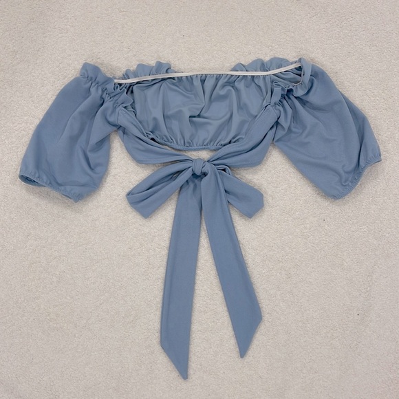 *SOLD* PRETTYLITTLETHING - Tie-back Off-the-shoulder Top - Sky Blue (US 4) - Picture 8 of 11